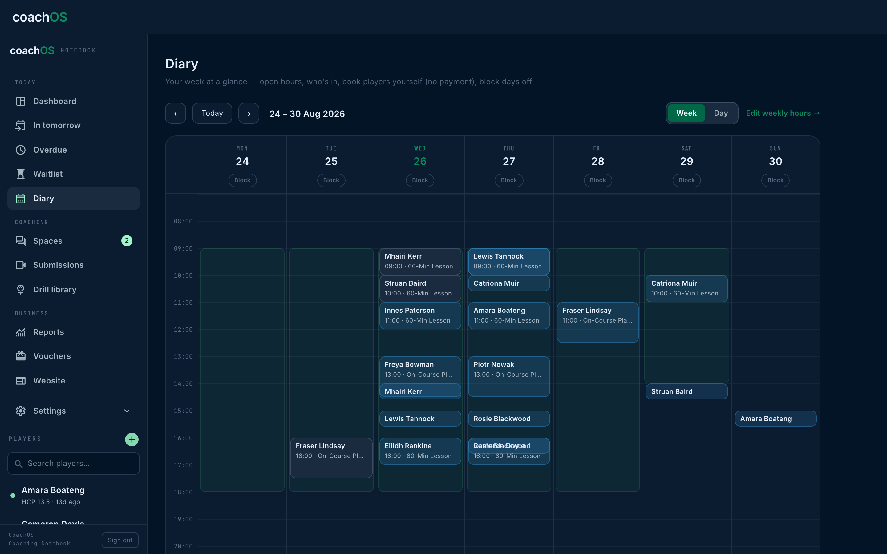 The CoachOS diary: a coach's week with lessons booked across it and free time between them.